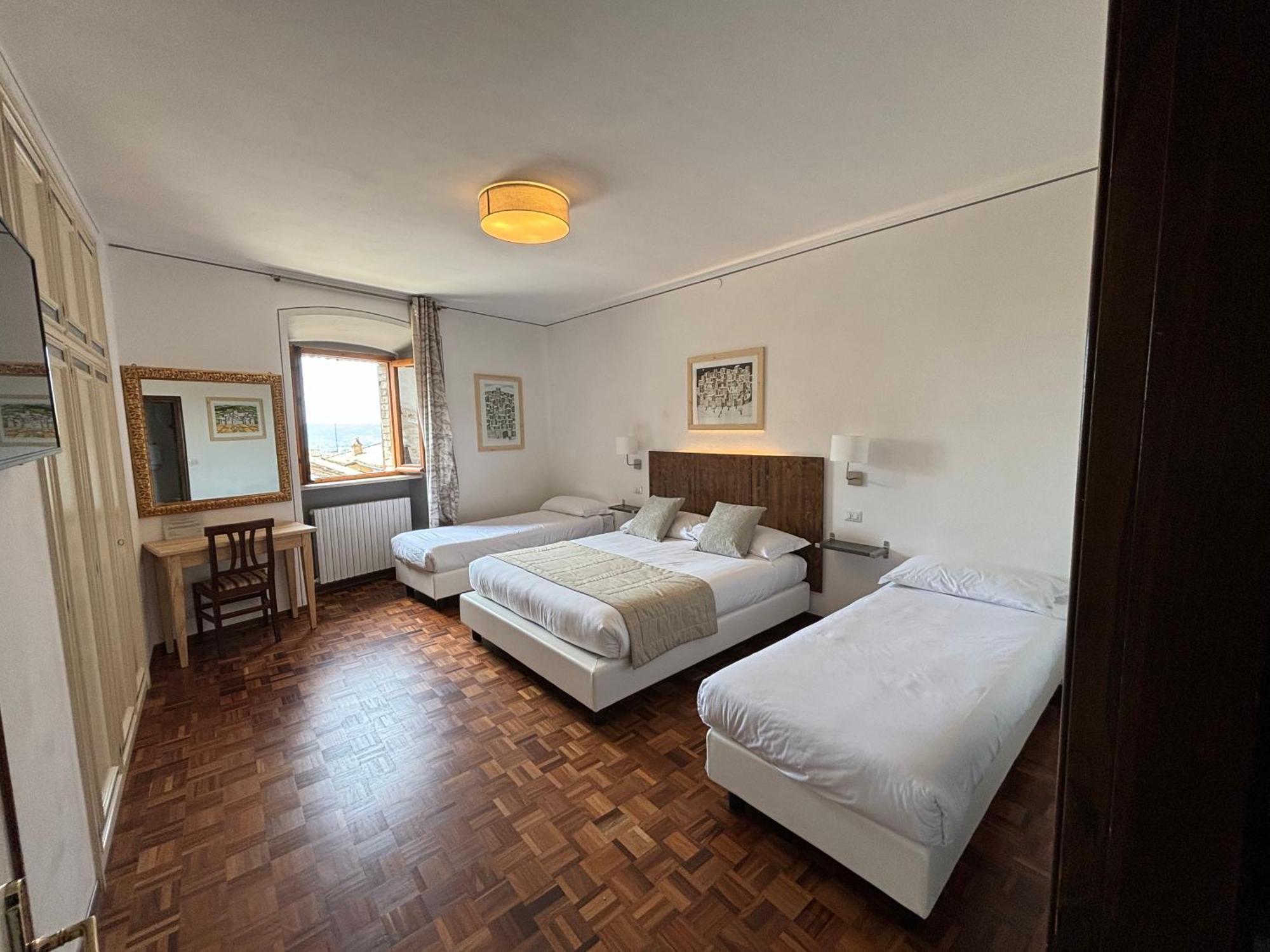 Hotel La Fortezza أسيسي المظهر الخارجي الصورة