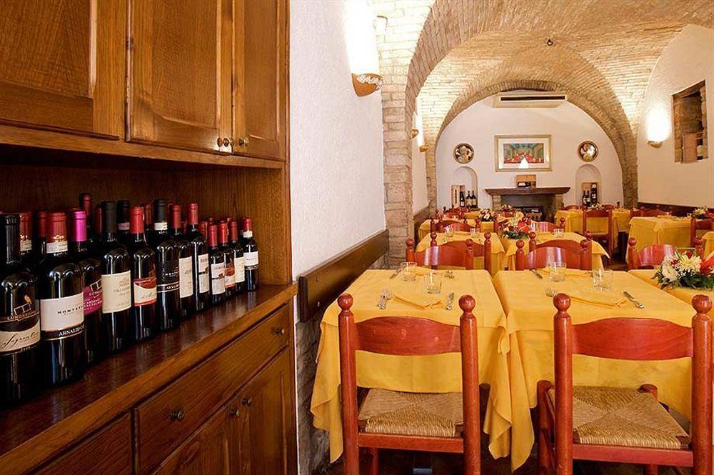 Hotel La Fortezza أسيسي المظهر الخارجي الصورة
